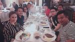 Intip Keseruan Momo Geisha Cicip Makanan Enak Saat Traveling