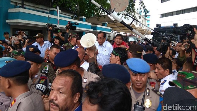 Fakta Seputar Demo Sopir Taksi Online di Kemenhub