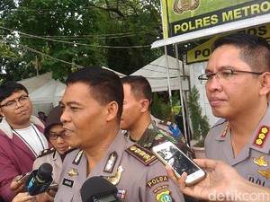 Buruh Unjuk Rasa di Monas Peringati Hari Perempuan Internasional