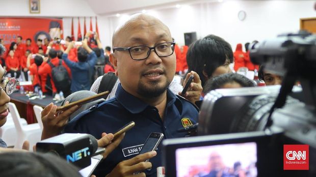   Commissioner KPU Ilham Saputra, Jakarta, Monday (29/1). 