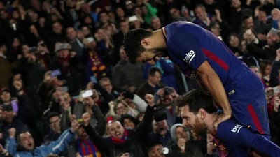 Aksi-aksi Suarez-Messi, Si Penyelamat Barcelona