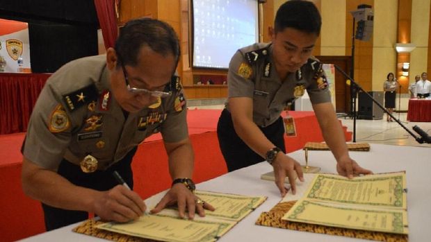 Panitia Seleksi Anggota Baru Polri Teken Pakta Integritas