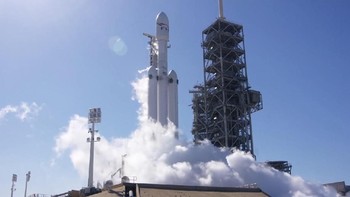 Diklaim sebagai roket terkuat yang masih beroperasi, dan hanya bisa dikalahkan oleh Saturn V milik NASA yang terakhir terbang pada 1973. Foto: Instagram