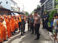 Suasana di lokasi kebakaran di Tamansari, Jakarta Barat