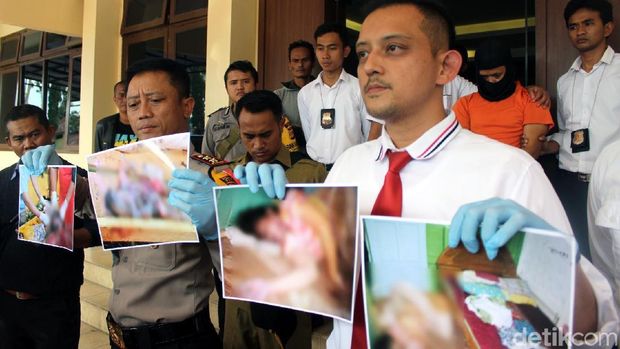 Satuan Reserse Kriminal Polres Garut menangkap FN alias Nunur (28) tersangka pembunuh Iis Aisyah (32), seorang ibu hamil yang ditemukan tewas bersimbah darah di rumahnya.