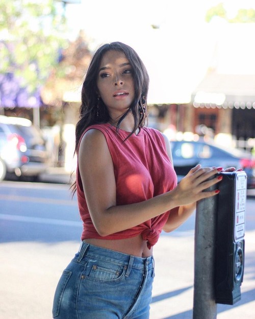 berita jessica caban, pacar bruno mars