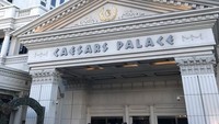 Gordon Ramsay akhirnya resmi membuka restoran yang menghadirkan konsep Hells Kitchen. Bagini tampilan depan restoran yang berlokasi di Caesars Palace, Las Vegas. Foto: Istimewa
