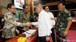Komisi I DPR Rapat dengan Panglima TNI dan Menhan