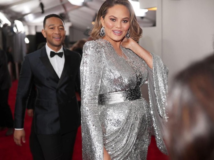 Chrissy Teigen NEW YORK, NY - JANUARY 28: Recording artist John Legend and model Chrissy Teigen attend the 60th Annual GRAMMY Awards at Madison Square Garden on January 28, 2018 in New York City. (Photo by Christopher Polk/Getty Images for NARAS)