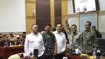 Foto: Marsekal Hadi Berseragam Loreng Saat Rapat Perdana di DPR