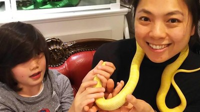 Foto: Nyeruput Kopi Bareng Ular di Tokyo, Mau?