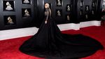 Penampilan Seleb Cantik nan Seksi di Grammy 2018
