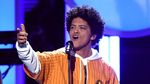 Lets Dance! Duet Bruno Mars dan Cardi B Panaskan Grammy 2018