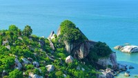 Batu Sindu pun ramai dikunjungi warga setempat maupun wisatawan dari luar Ranai, apalagi saat akhir pekan tiba (guntur_g.3.e.w/Instagram)