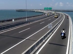 Bamsoet Usulkan 2,5 Meter dari Ruas Jalan Tol untuk Pemotor