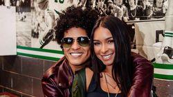 Potret Jessica Caban, Pacar dan Sumber Inspirasi Bruno Mars