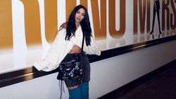 Potret Jessica Caban, Pacar dan Sumber Inspirasi Bruno Mars