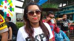 Ini Lho Para Srikandi Taksi Online di Antara Massa Pendemo
