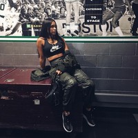 Inilah sosok Jessica Caban, yang cantik dan seksi dengan rambut cokelat gelap. (Foto: Instagram)