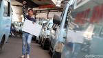 Foto: Suasana Demo Sopir Angkot di Tanah Abang