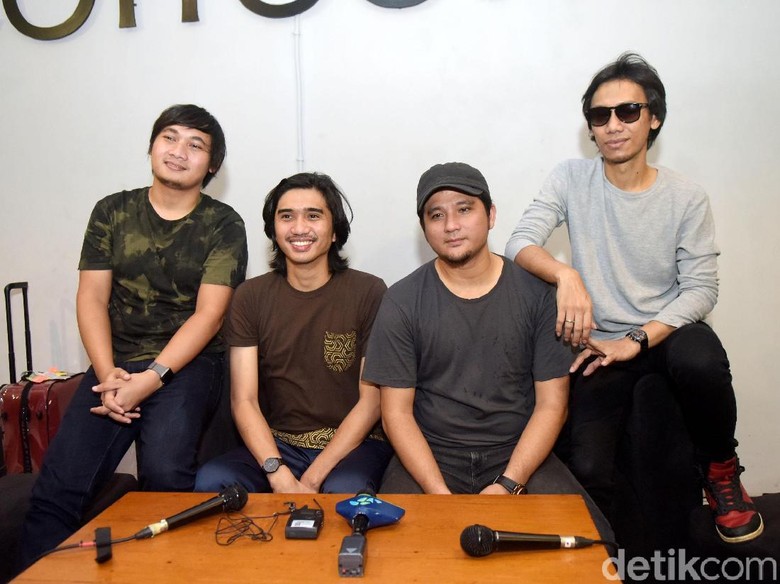 7 Perjalanan Karier Sheila On 7, Grup Band yang Laris Manis (Foto: Pool/Noel/DetikFoto) 7 Perjalanan Karier Sheila On 7, Grup Band yang Laris Manis (Foto: Pool/Noel/DetikFoto)
