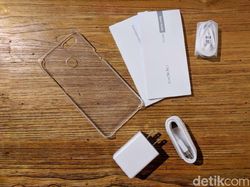 Penampakan Oppo F5 Kelir Biru yang Menggoda