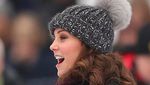Lagi Hamil, Kate Middleton Asyik Main Hoki di Swedia
