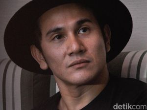 Hoax Suguhkan Kisah dengan Beragam Makna