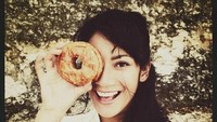 Cronut alias croissant donut ini juga jadi menu makan siangnya Tara. Wah, pantas saja badannya ramping.  Foto: Instagram @tarabasro