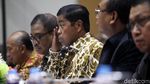 Mensos Idrus Rapat Perdana dengan Komisi VIII DPR
