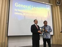 Bos Telco Dunia Puji Proyek Palapa Ring 