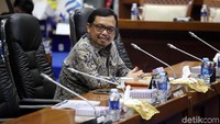 Raker tersebut dipimpin oleh Wakil Ketua Komisi VII, Herman Khaeron.