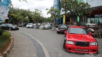 Selain itu, lebih dari 50 mobil modifikasi keluaran Eropa ikuti ajang kompetisi kontes modifikasi dalam acara Intersport Eurofest 2018 ini. Pool/Eurofest.