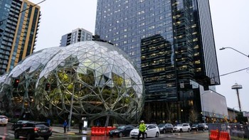 Kantor ini didesain oleh perusahaan arsitektur asal Seattle bernama NBBI. Pembangunannya dikabarkan butuh waktu sekitar 7 tahun. (Foto: Dok. techrunch/Devin Coldewey)