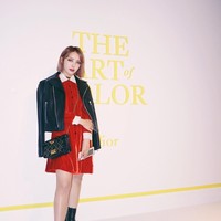 Park Hye Min juga berhasil berkolaborasi dengan merek-merek kecantikan ternama, mulai dari Etude House hingga Dior. Selain itu, ia juga telah meluncurkan lini makeup-nya sendiri yang dinamakan Pony Effect. Foto: Instagram