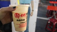 Ini adalah salah satu minuman sehat yang banyak dijual di beberapa sudut kota Taiwan. Campuran susu dan juga pepaya yang ditambah es ini sangat segar dan enak. Foto: Istimewa