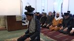 Potret Jokowi Jadi Imam Salat Presiden Ghani dan Ulama Afghanistan