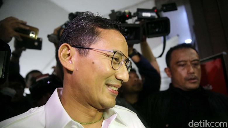 Sandiaga: Setop Ambil Air Tanah, Pakai Air PAM Sandiaga: Setop Ambil Air Tanah, Pakai Air PAM