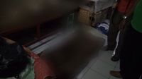 Kerangka Ayah dan Anak Disimpan di Kamar Penuh Barang Rongsok