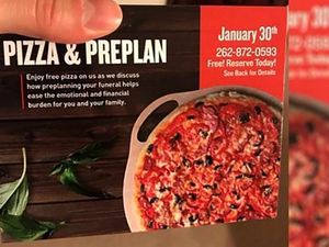 Perusahaan Ini Tawarkan Pizza Gratis Bagi Pemesan Lahan Kuburan