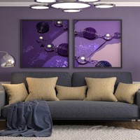 Untuk ruang tamu, Anda bisa memanfaatkan artwork bernuansa ultraviolet dengan permainan grafis yang berani. (Foto: Instagram)