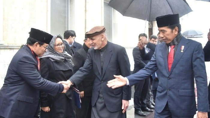 Dapat Medali Tertinggi Afghanistan, Jokowi: Jadi Spirit Perdamaian