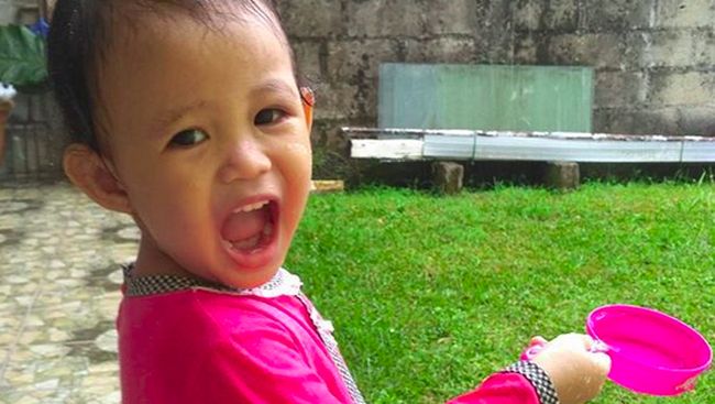 Asyik Banget Sih Anak-anak Ini Main Hujan-hujanan