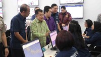 Usai tinjauan, JK mengapresiasi hasil kerja panitia penyelenggara. Dok. Inasgoc.
