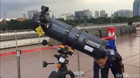 Persiapan juga terlihat di Masjid Istiqlal. Foto: Iswahyudi/ detikcom