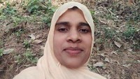 Kaum fundamentalis pun mengancam akan membunuh Jamida. Menurut mereka, Jamida telah menodai agama. 