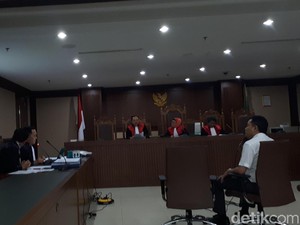 Jaksa Tampilkan Chat Baru, Nama SN Kembali Disebut