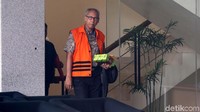 Kasus yang menjerat Bimanesh bermula dari peristiwa menghilangnya Novanto pada 15 November 2017 ketika tim KPK mendatangi rumahnya. Selang sehari atau tepatnya pada 16 November 2017, Novanto dikabarkan mengalami kecelakaan dan menjalani perawatan di RS Medika Permata Hijau.