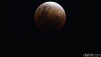 Begini penampakan gerhana bulan blood moon.