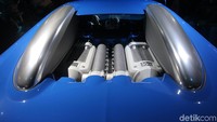 Sebagai informasi, roda empat yang dirakit di Perancis ini bermesin V16 dengan tenaga 1001 daya kuda @6.000 RPM.